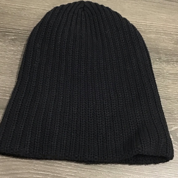Love Your Melon Classic Black Knit Toque - Picture 3 of 5